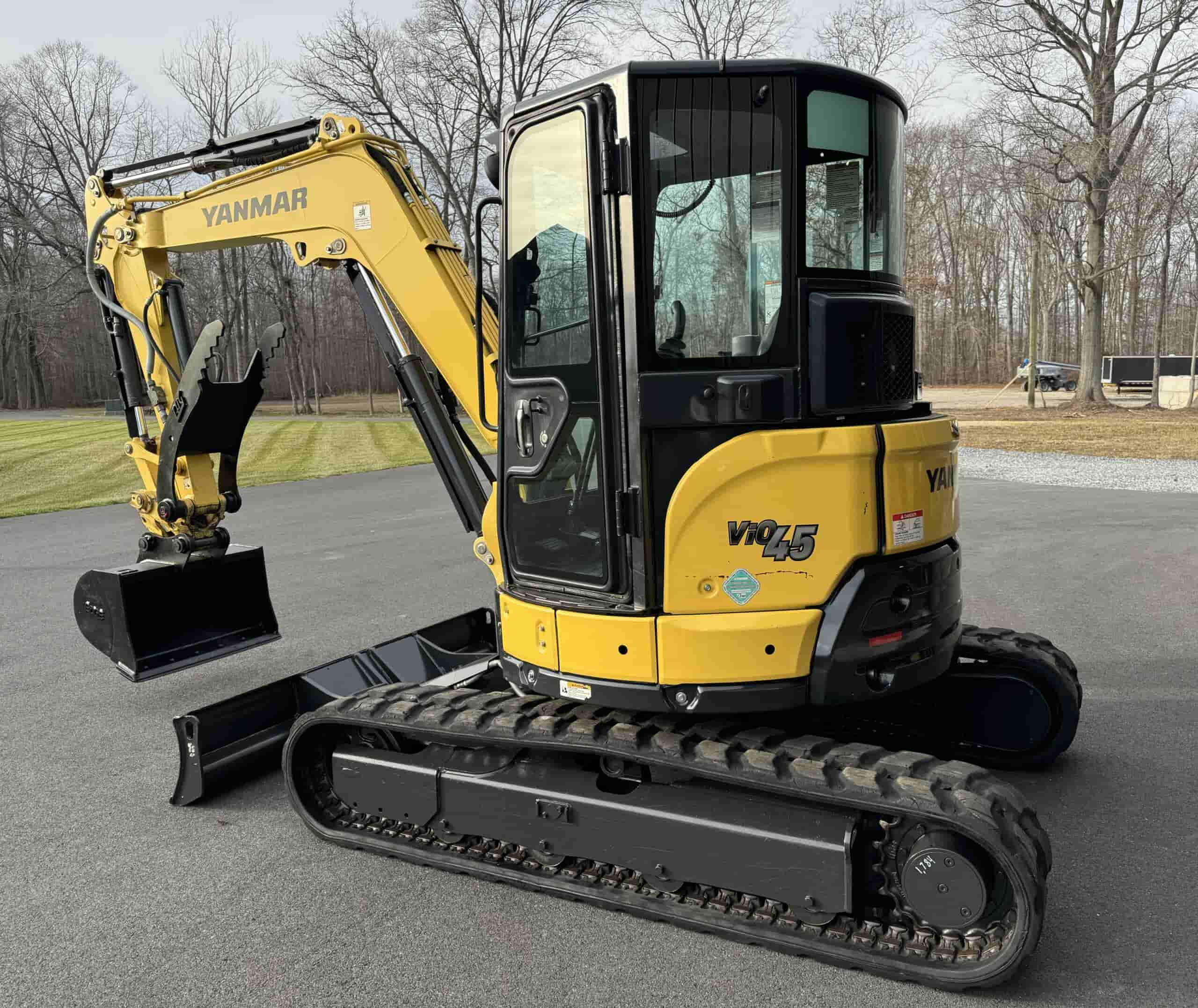 2018 YANMAR VIO45-6A CLEAN
